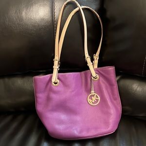 Michael Kors purse